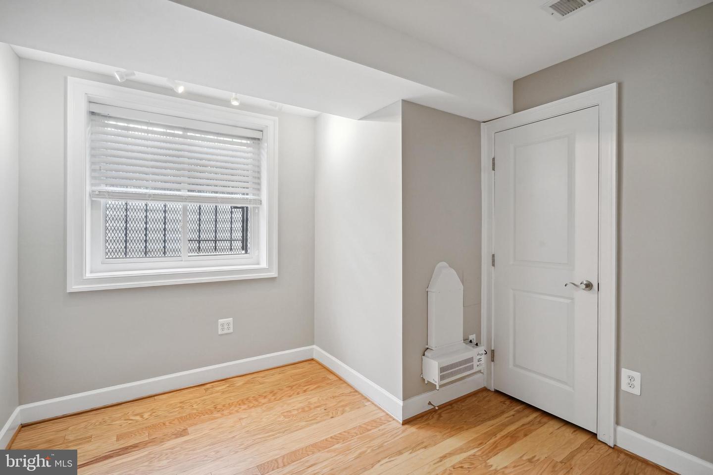 1 U ST NW #1