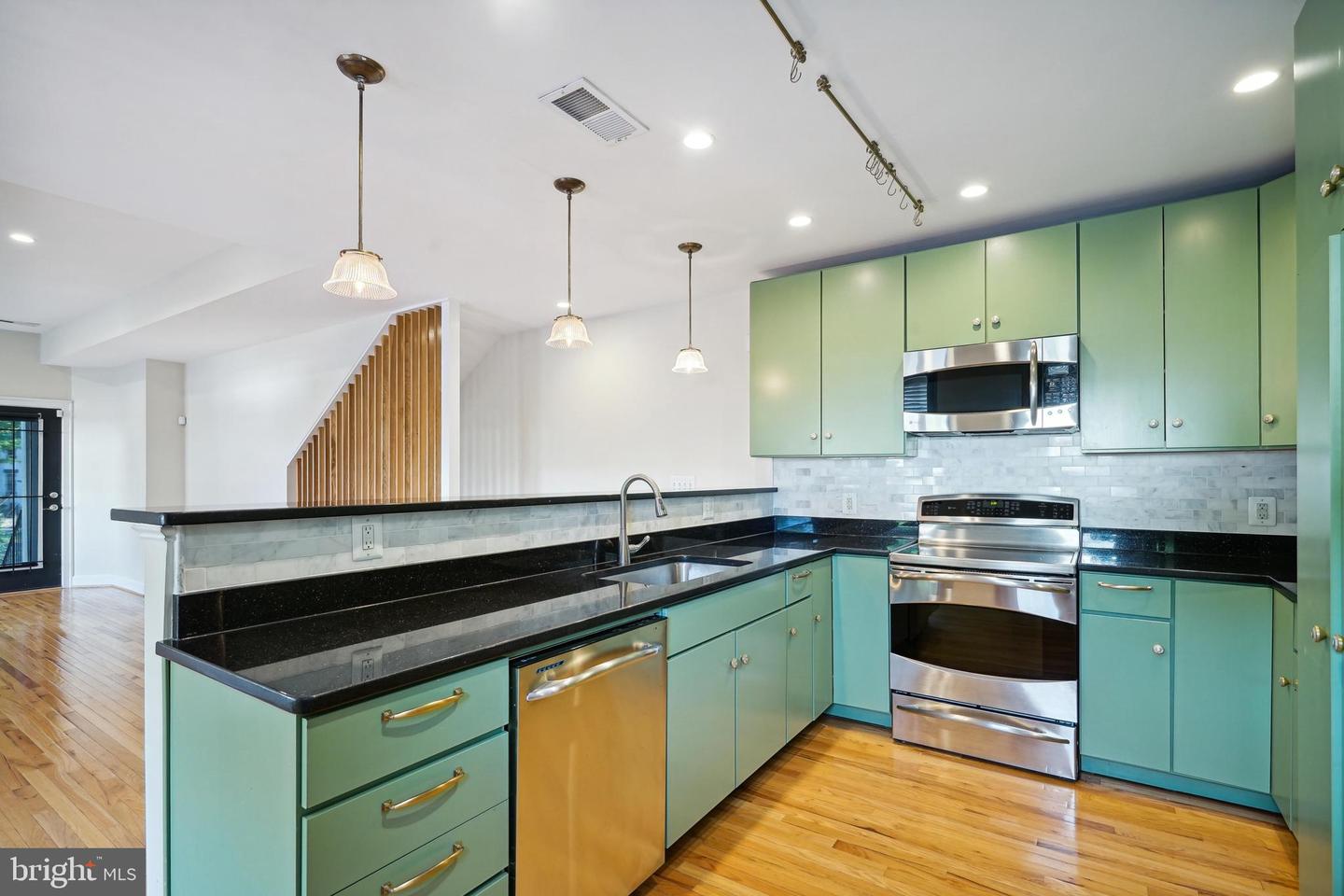 1 U ST NW #1