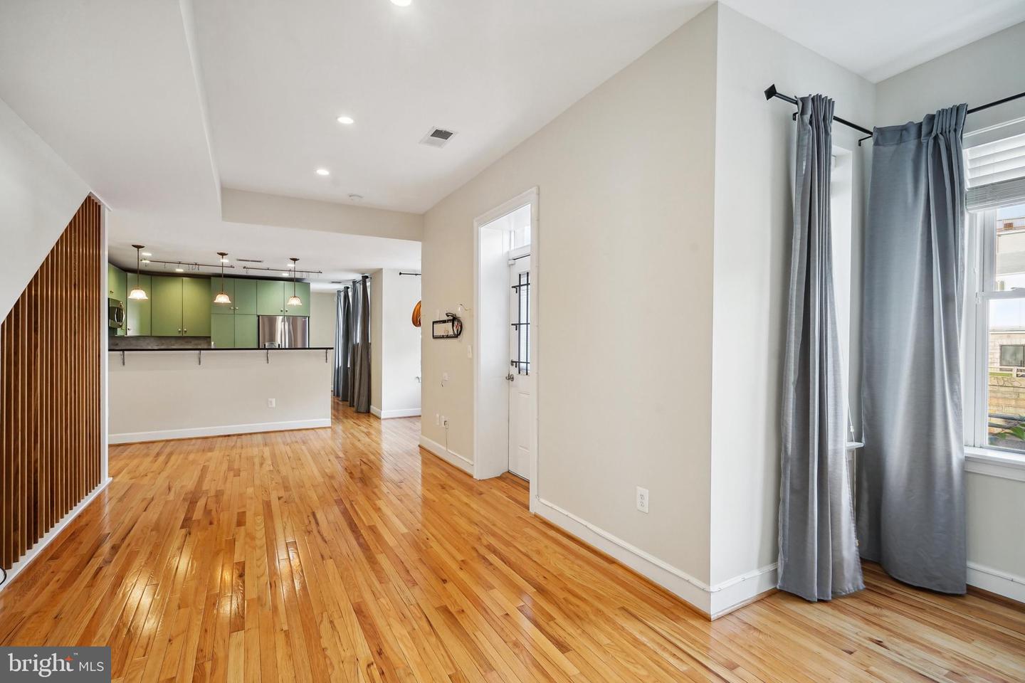1 U ST NW #1