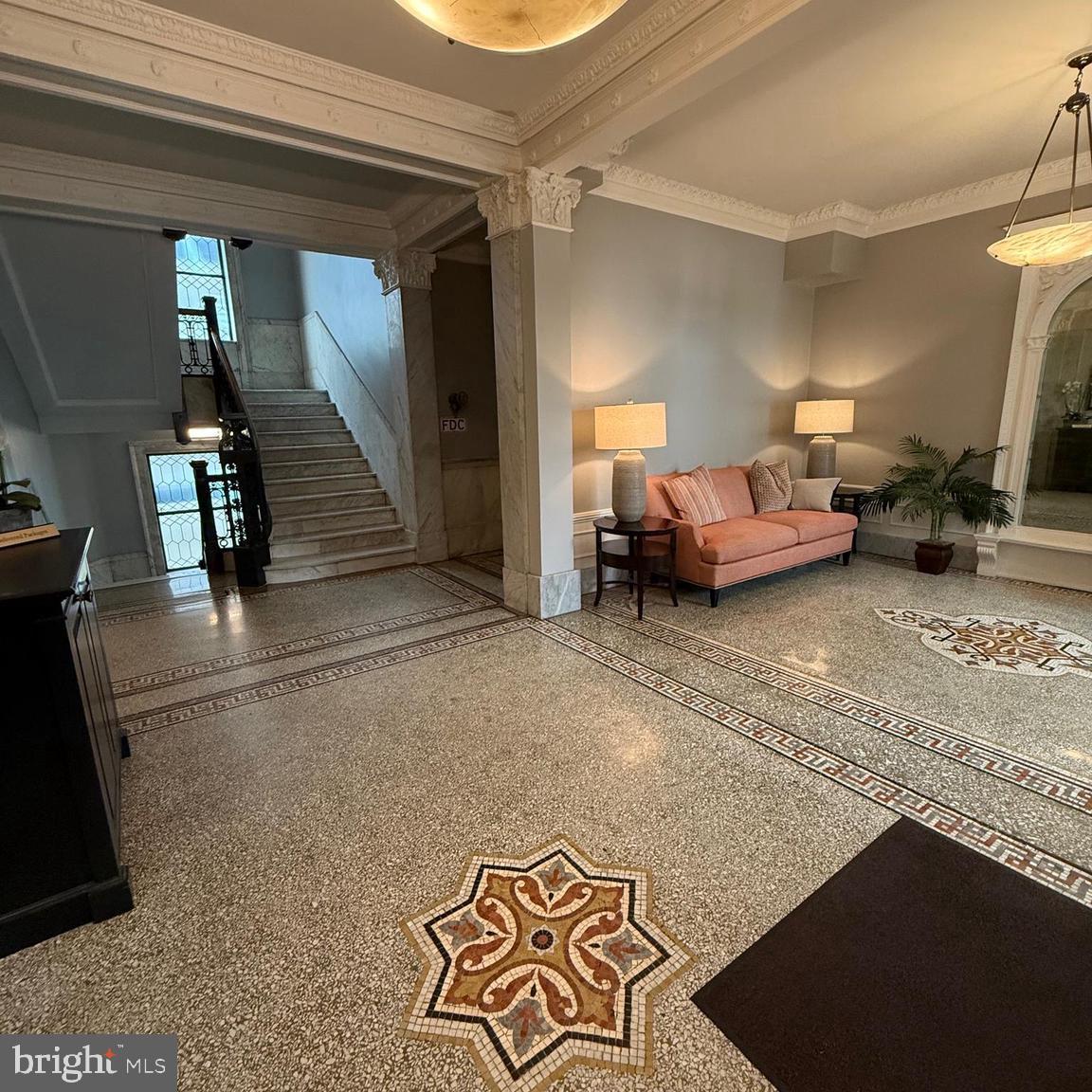 2153 CALIFORNIA ST NW #404