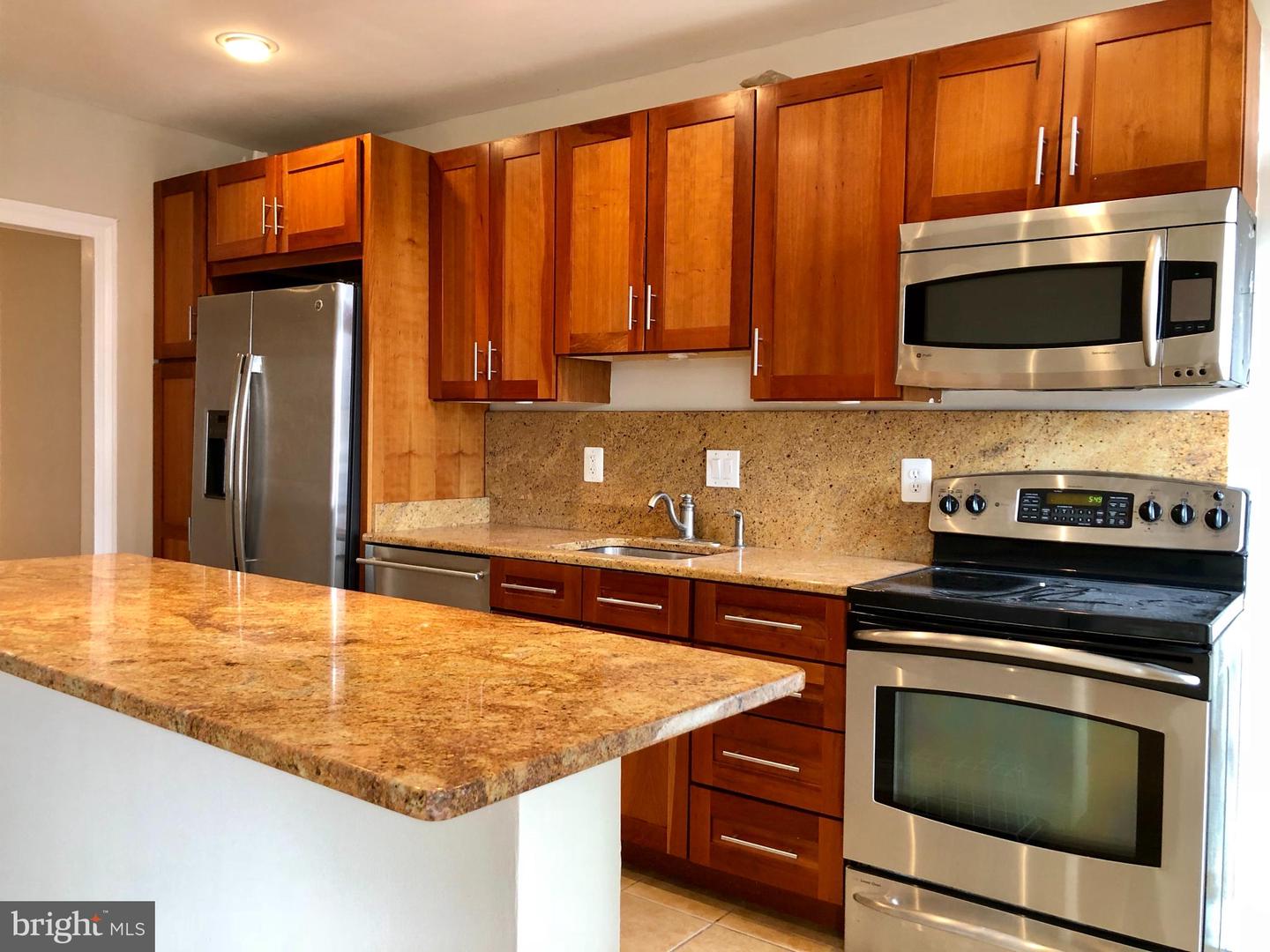 2153 CALIFORNIA ST NW #404