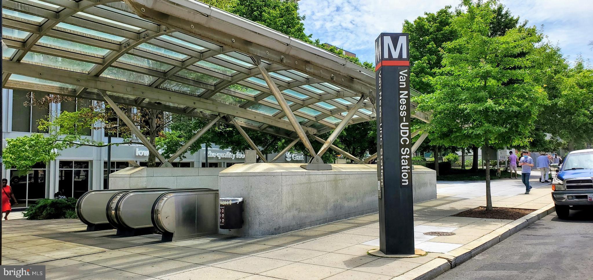 3883 Connecticut Ave NW #303