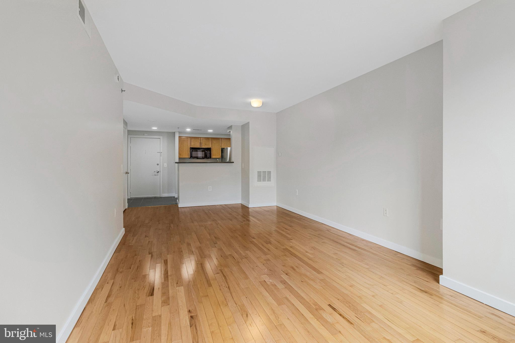 3883 Connecticut Ave NW #303