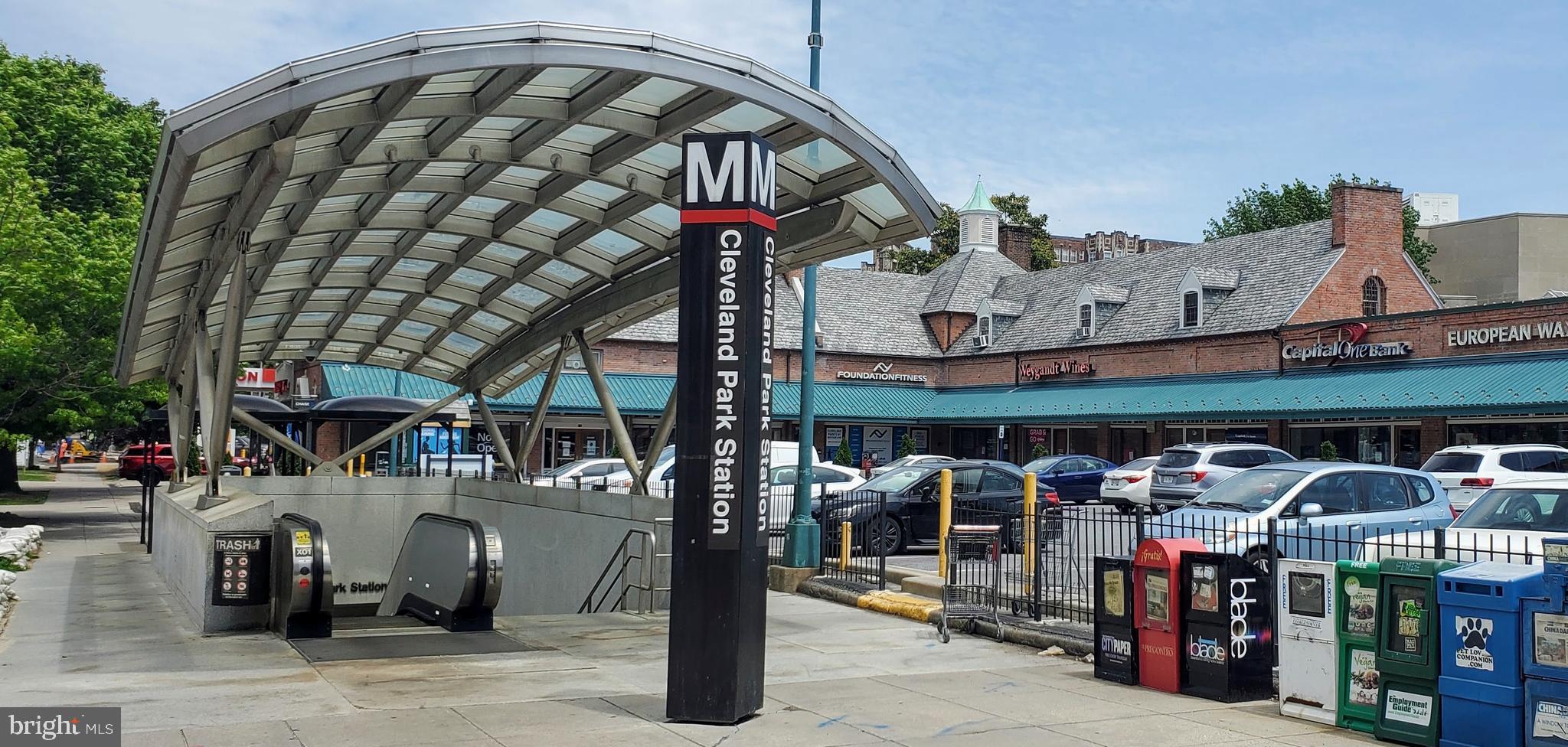 3883 Connecticut Ave NW #303