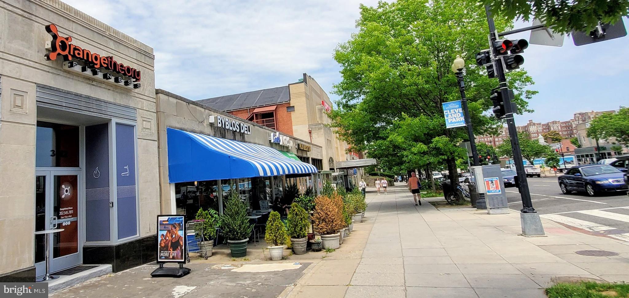 3883 Connecticut Ave NW #303