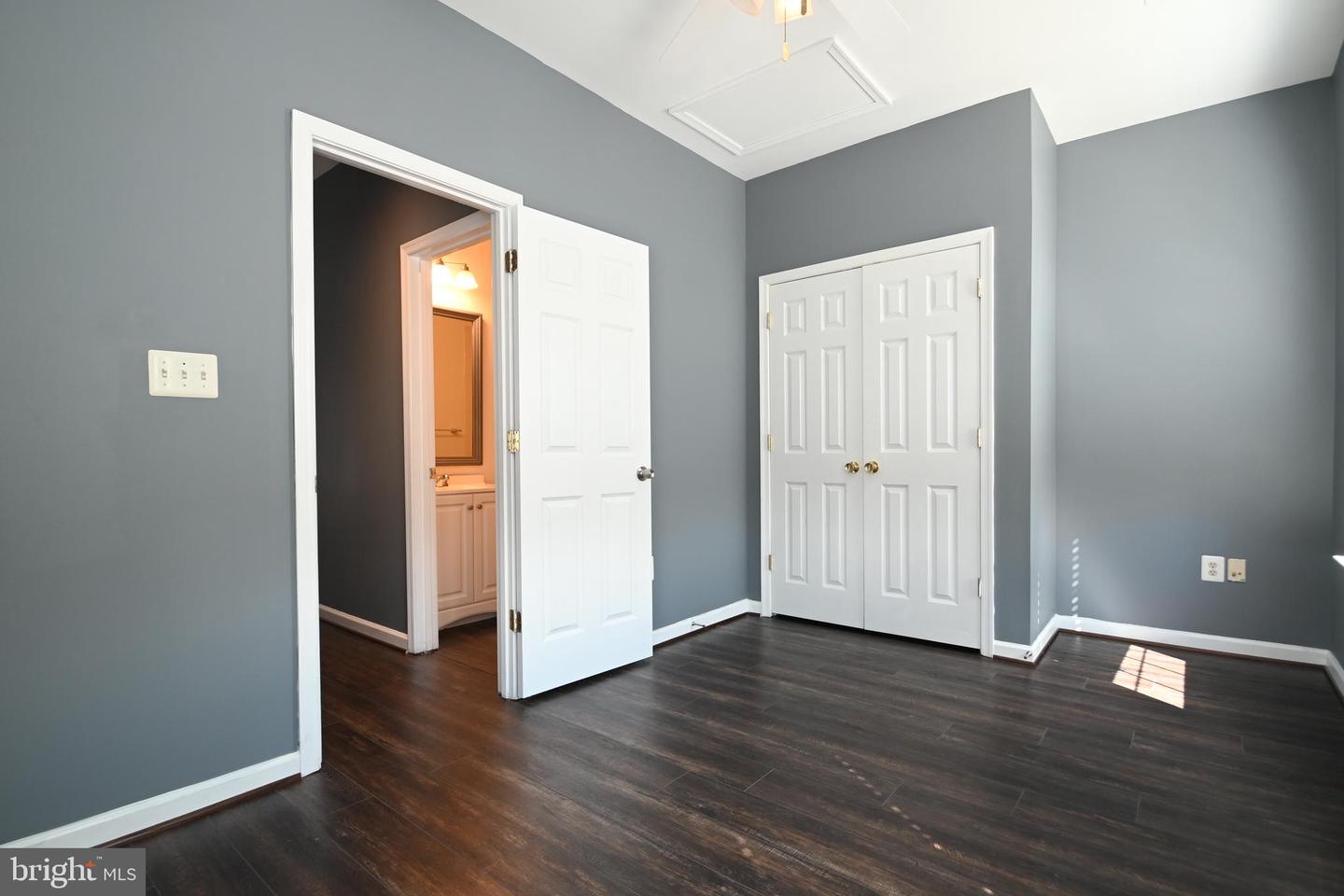 4289 S CAPITOL ST SW