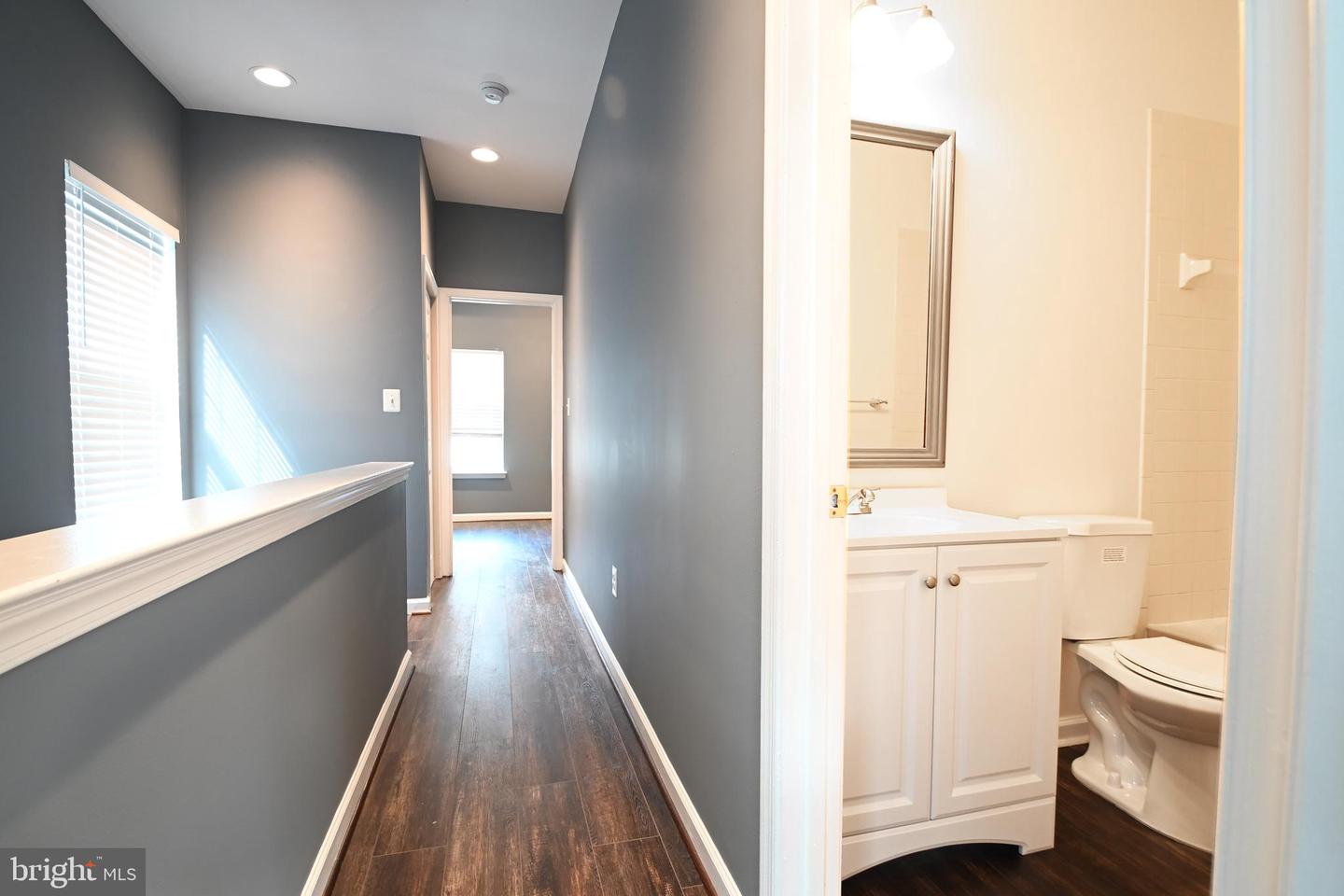 4289 S CAPITOL ST SW