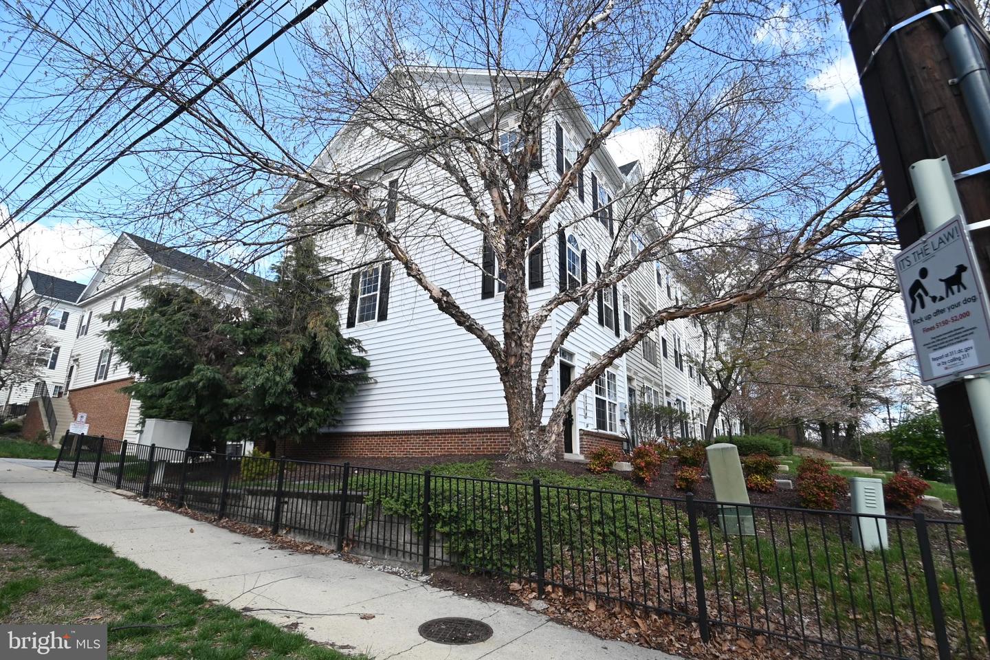 4289 S CAPITOL ST SW