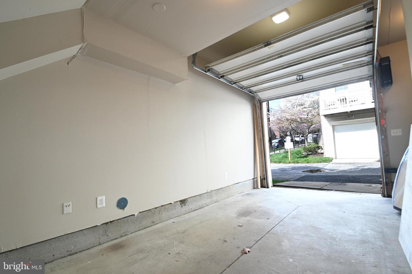 4289 S CAPITOL ST SW