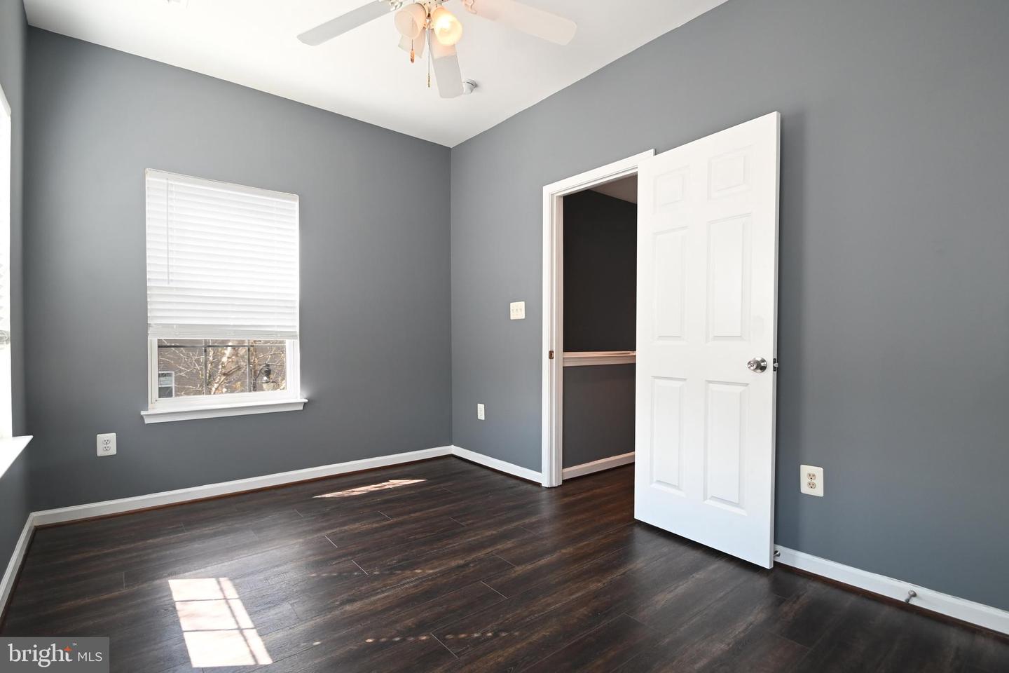 4289 S CAPITOL ST SW