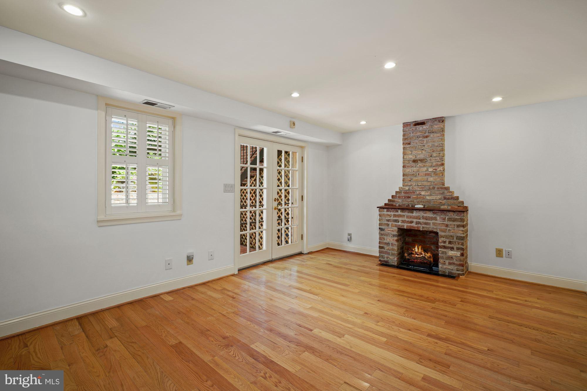 1241 30TH STREET NW