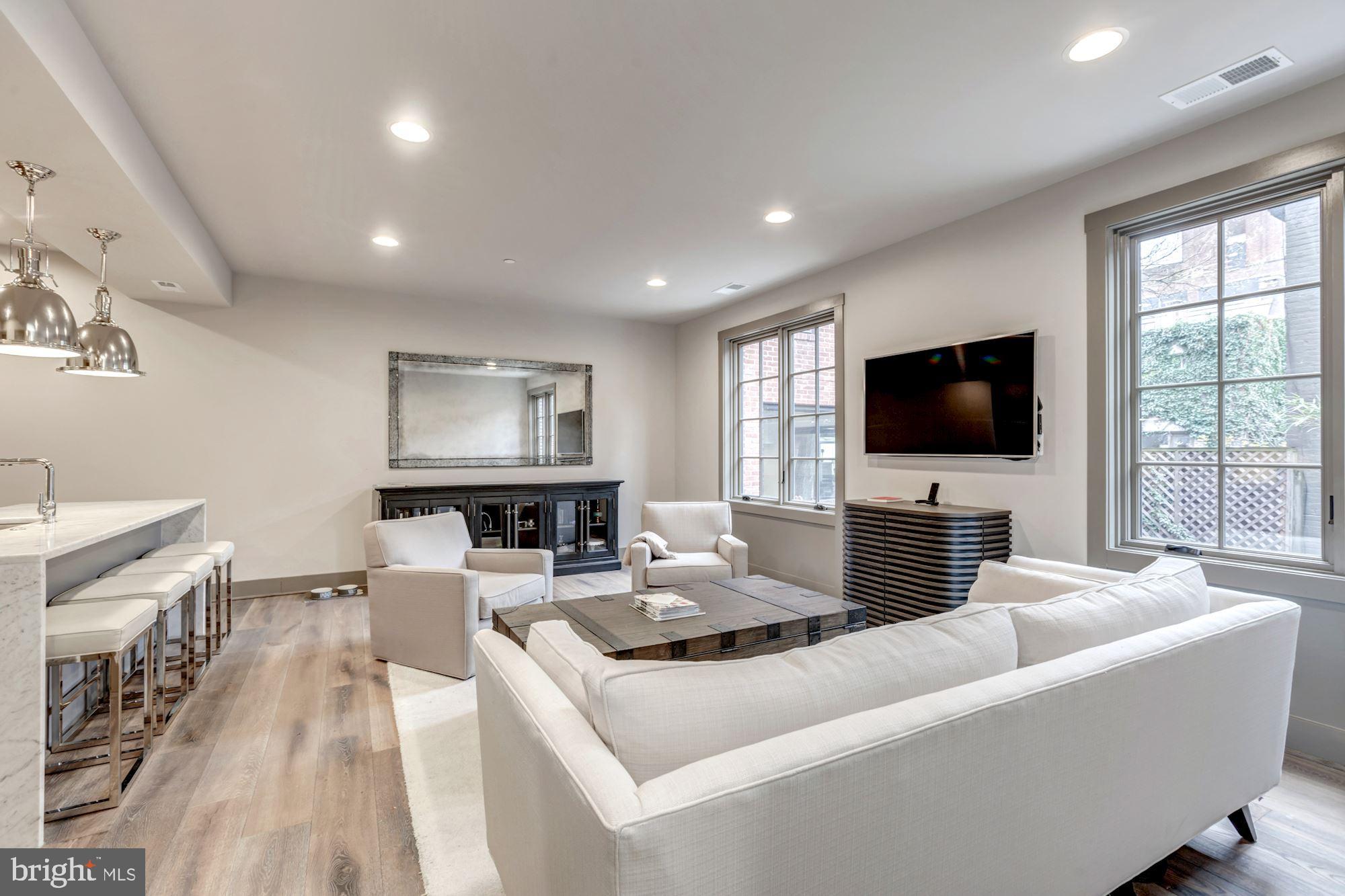 3220 GRACE STREET NW 3