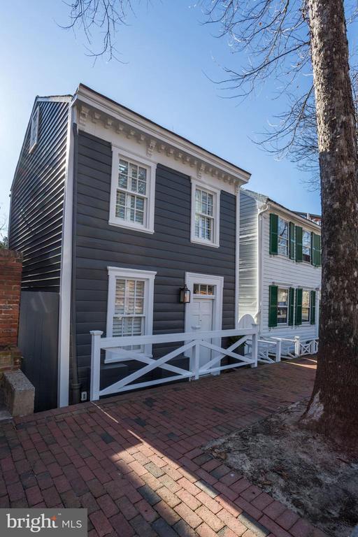 3522 P STREET NW