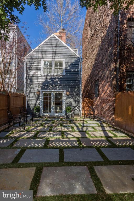 3522 P STREET NW