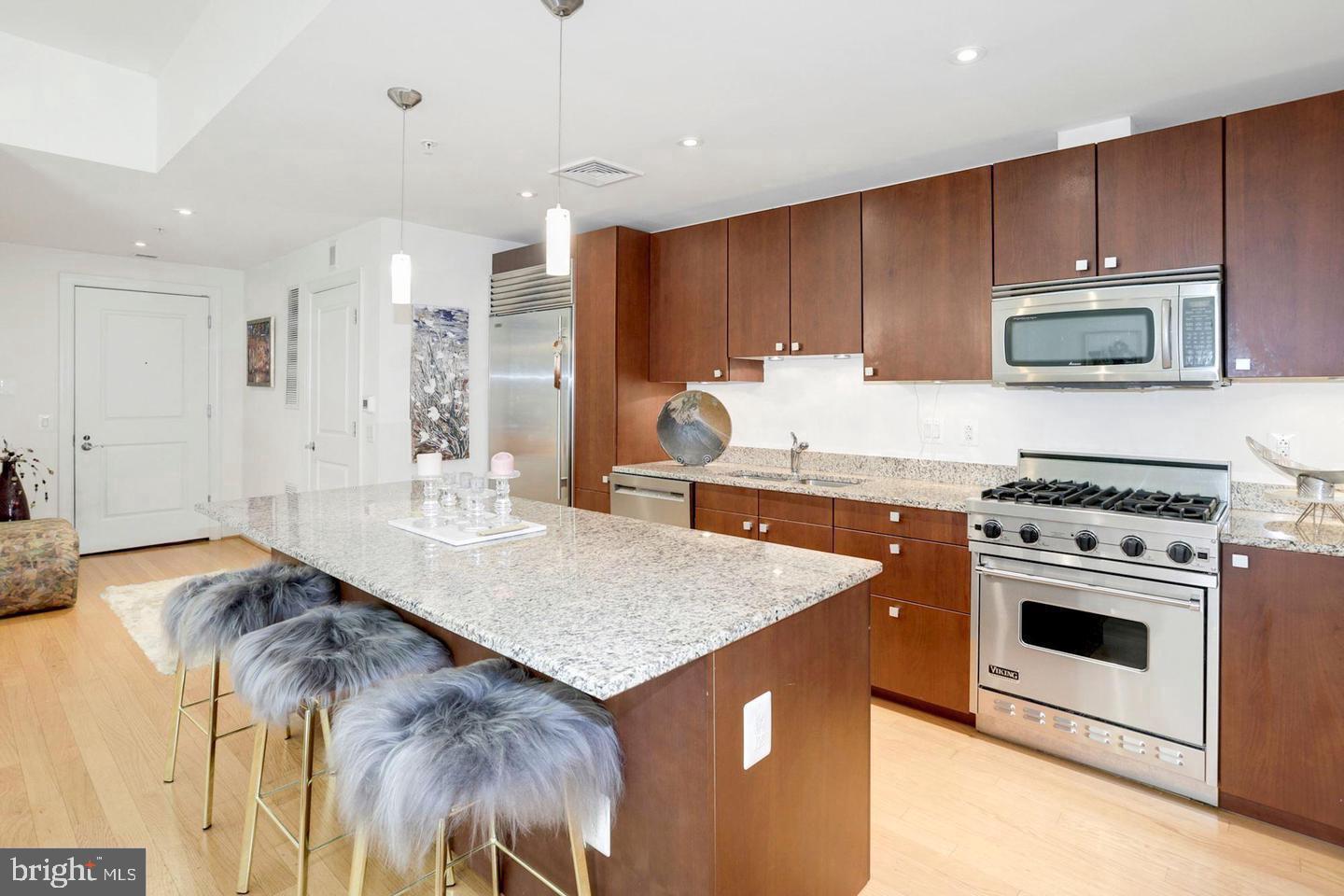 2425 L STREET NW 230