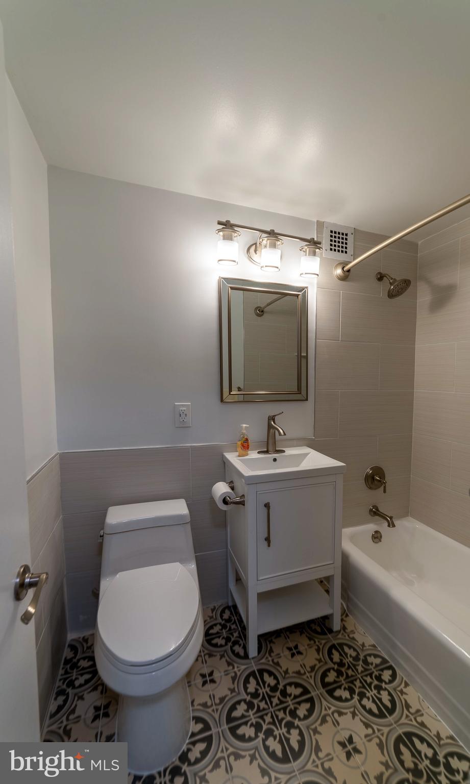 1301 DELAWARE AVENUE SW N616