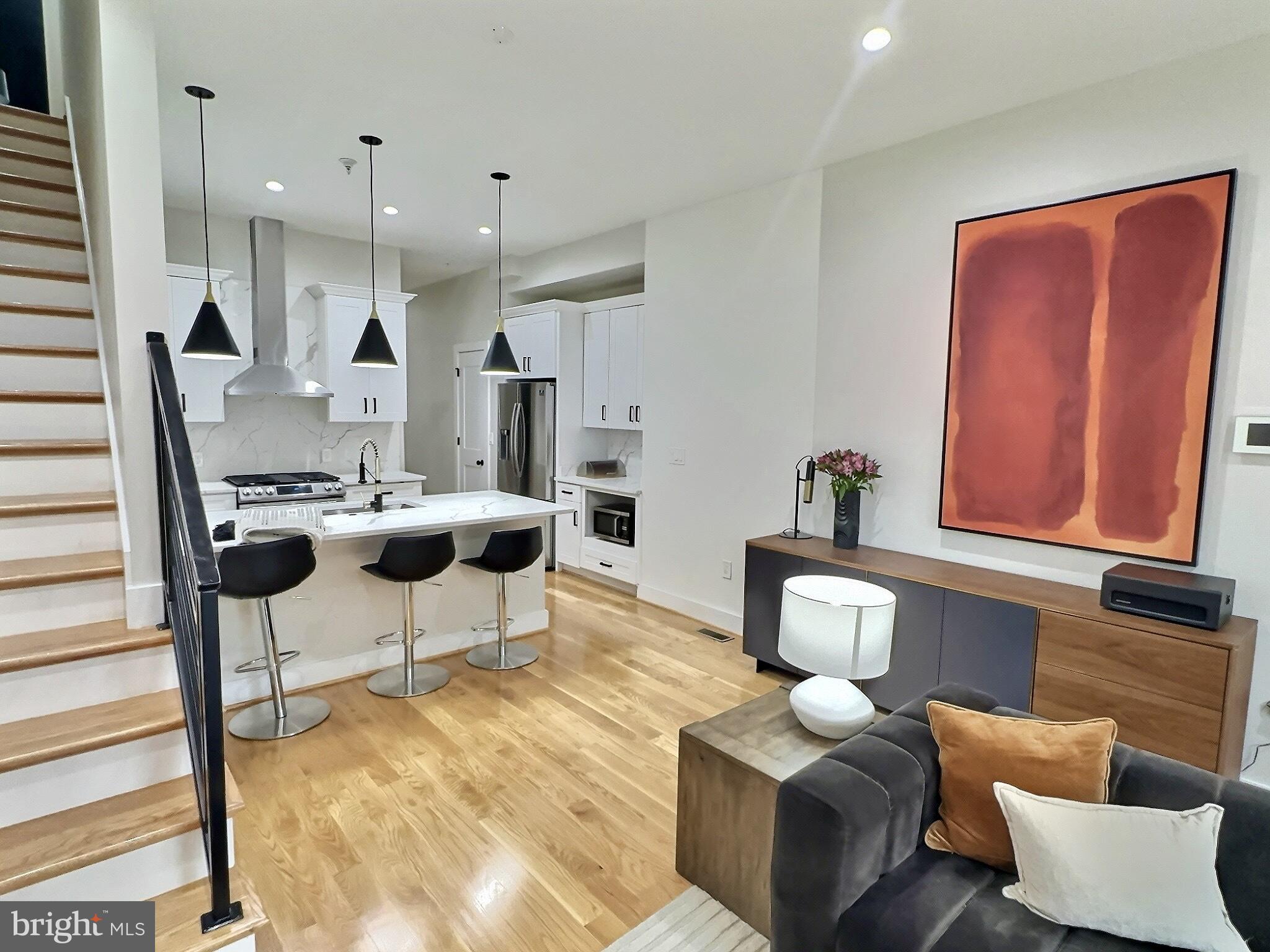 1420 STAPLES STREET NE 1