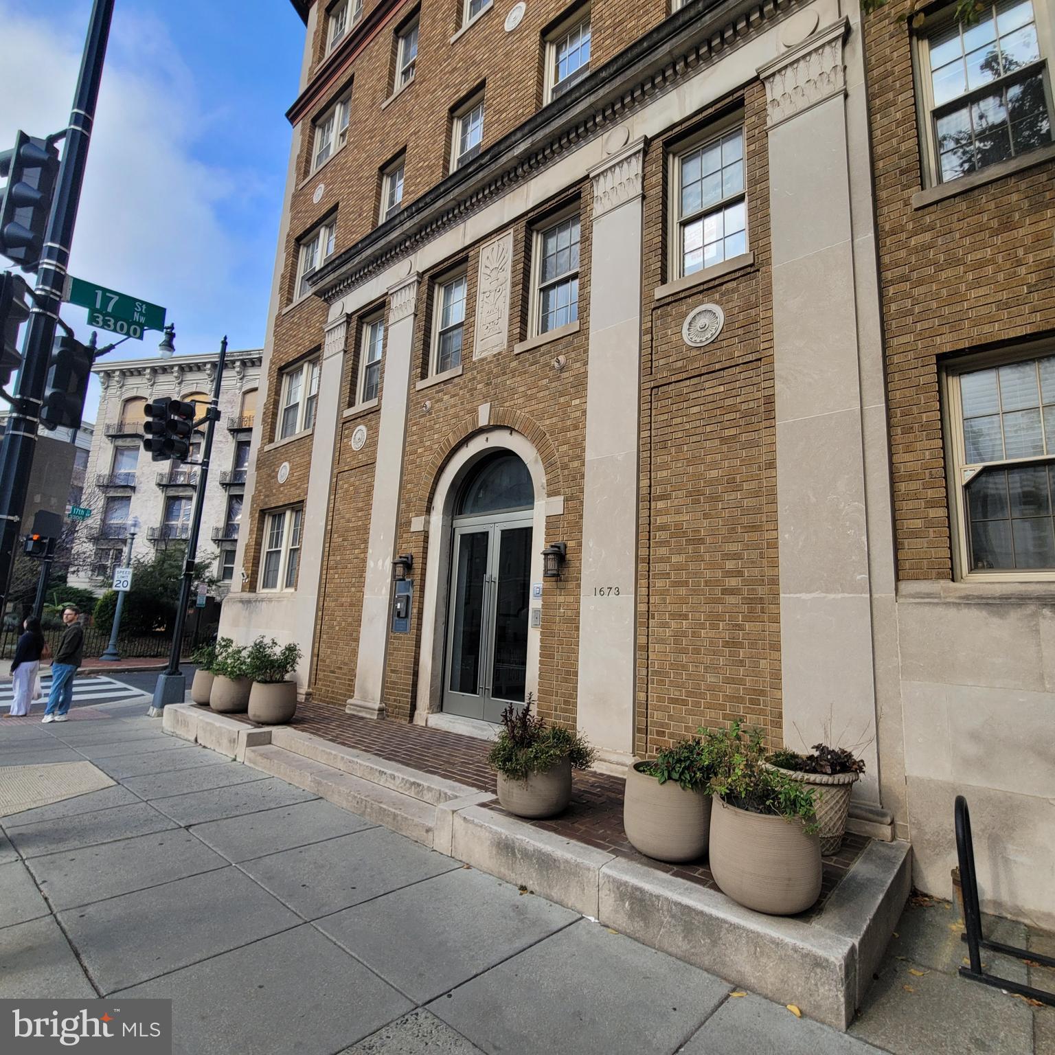 1673 PARK ROAD NW 502