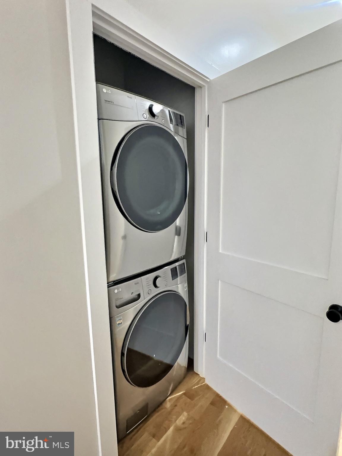 1420 STAPLES STREET NE 1