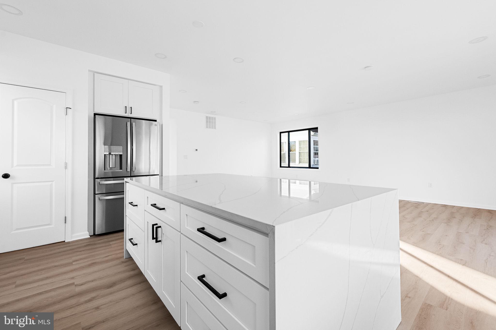 3108 ADAMS STREET NE