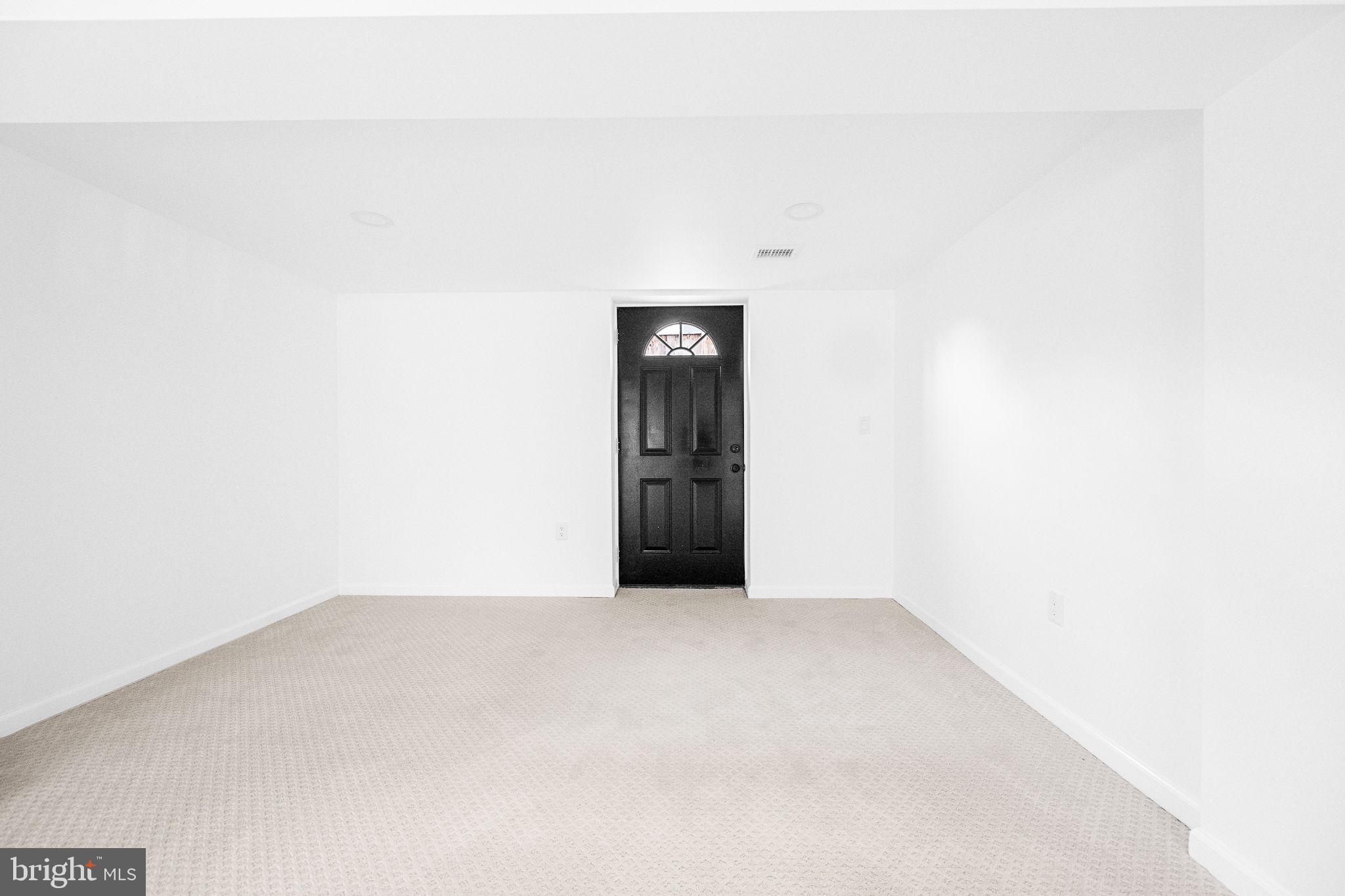 3108 ADAMS STREET NE