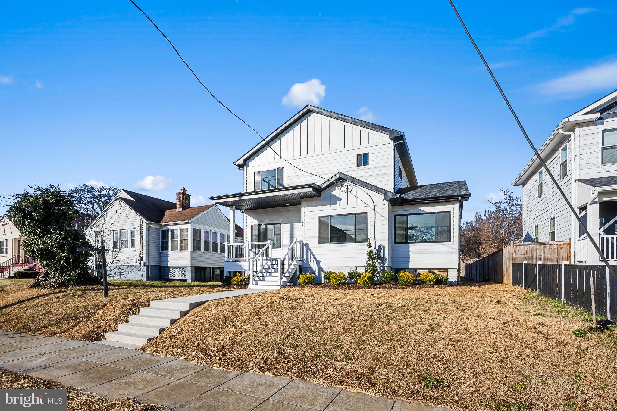 3108 ADAMS STREET NE