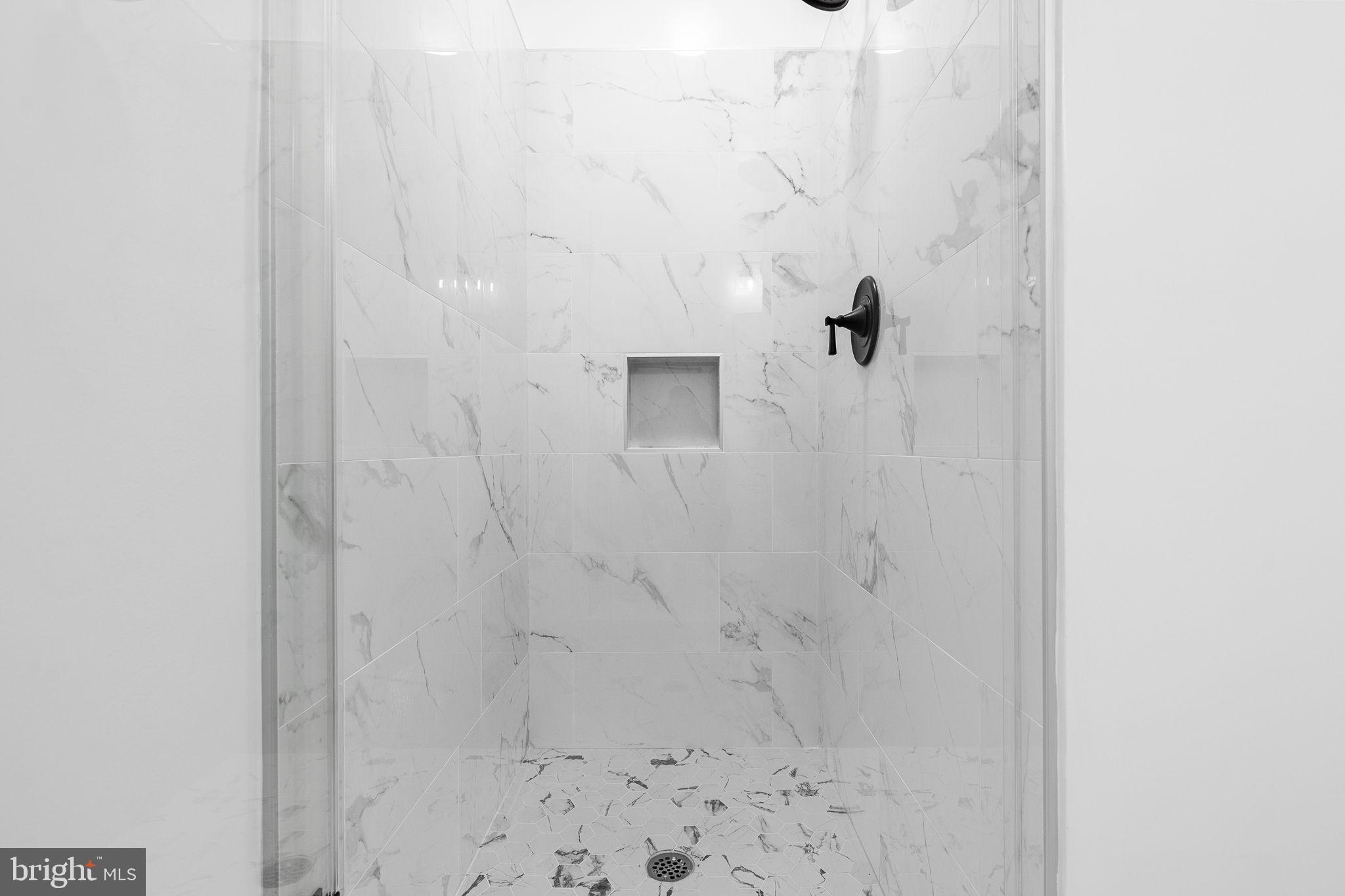 3108 ADAMS STREET NE