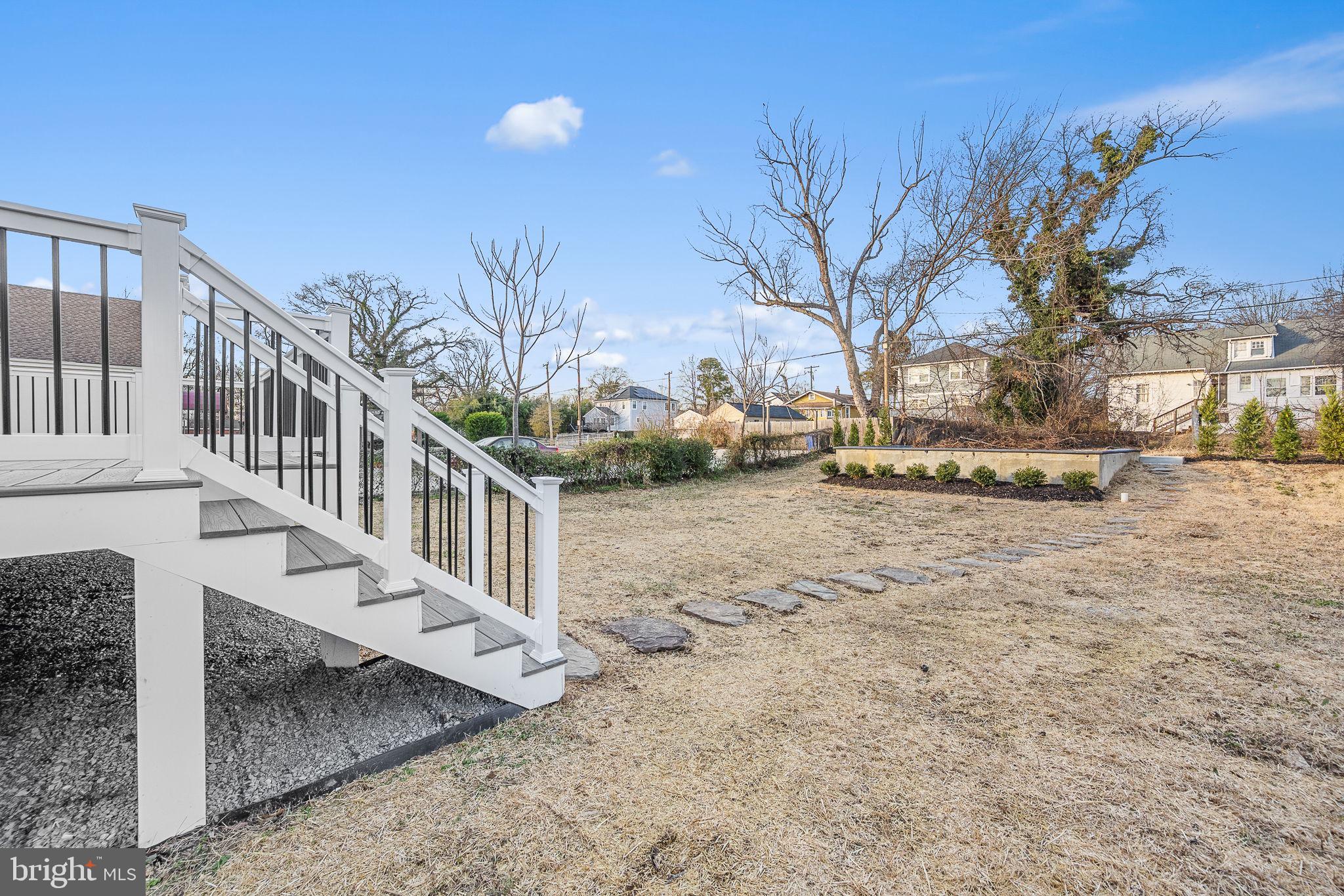 3108 ADAMS STREET NE