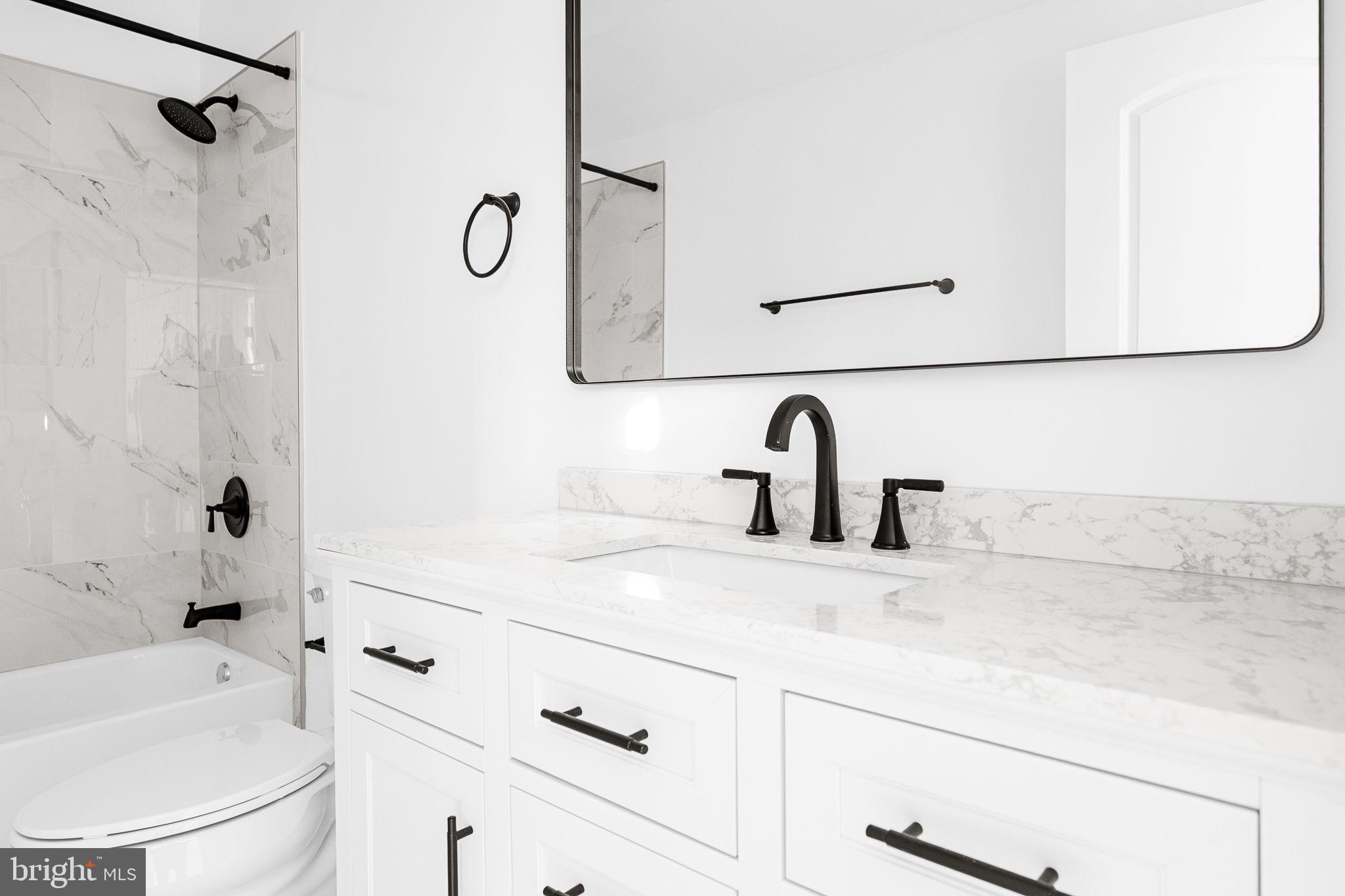 3108 ADAMS STREET NE