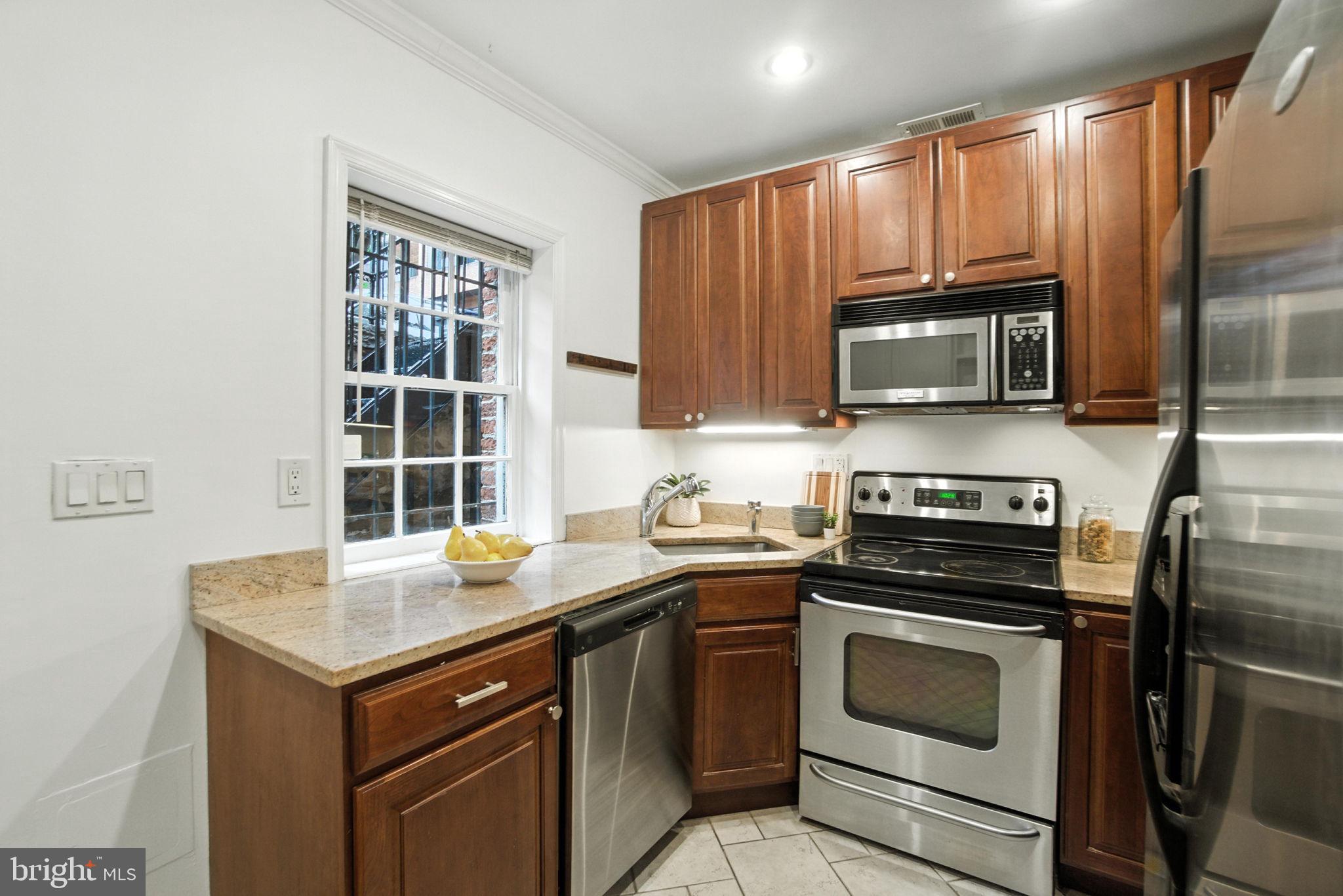 1072 30TH STREET NW LOWER