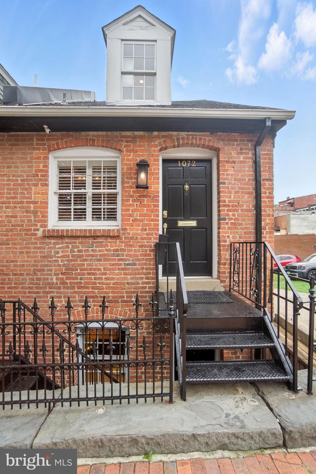 1072 30TH STREET NW LOWER