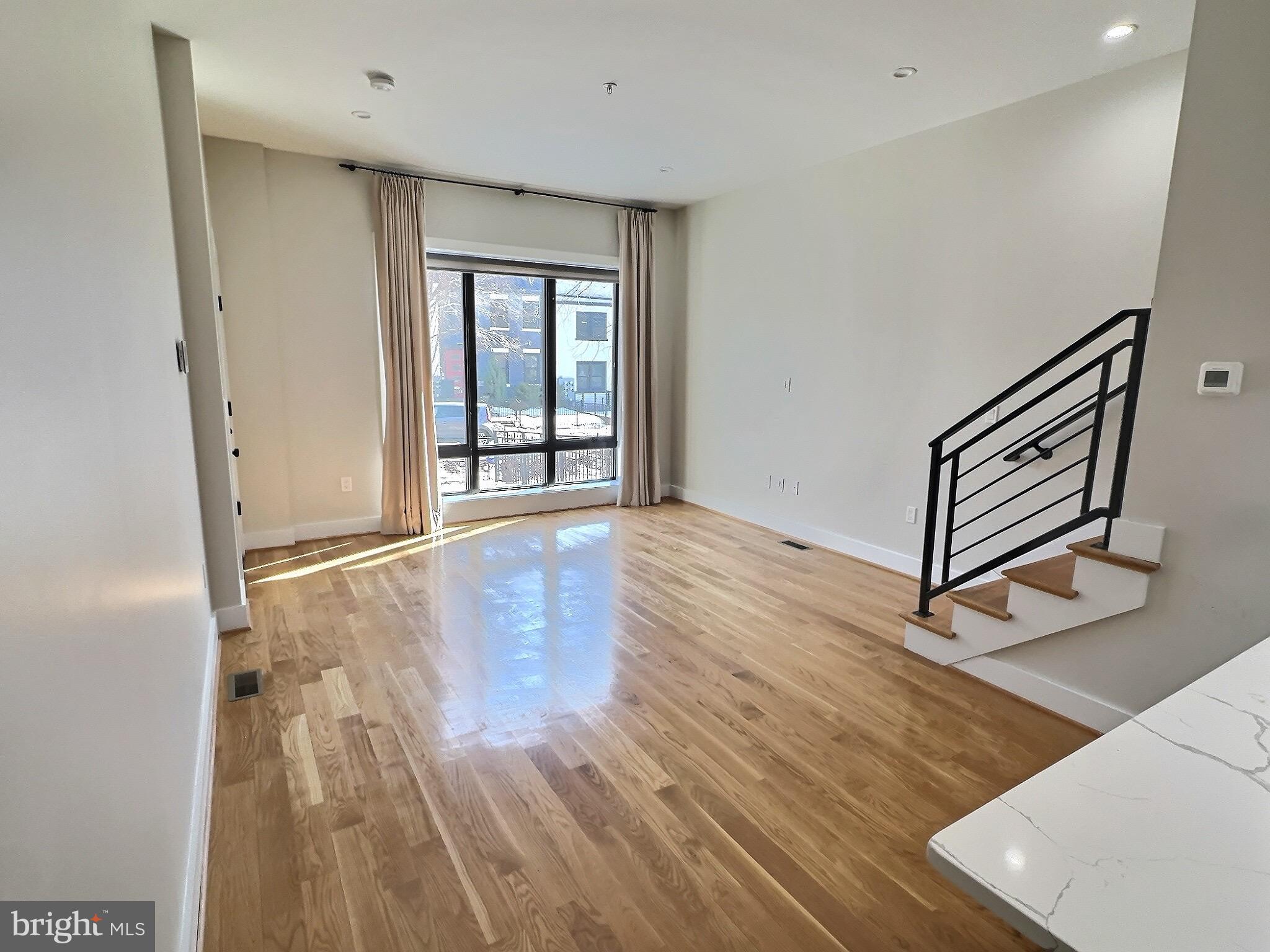 1420 STAPLES STREET NE 1