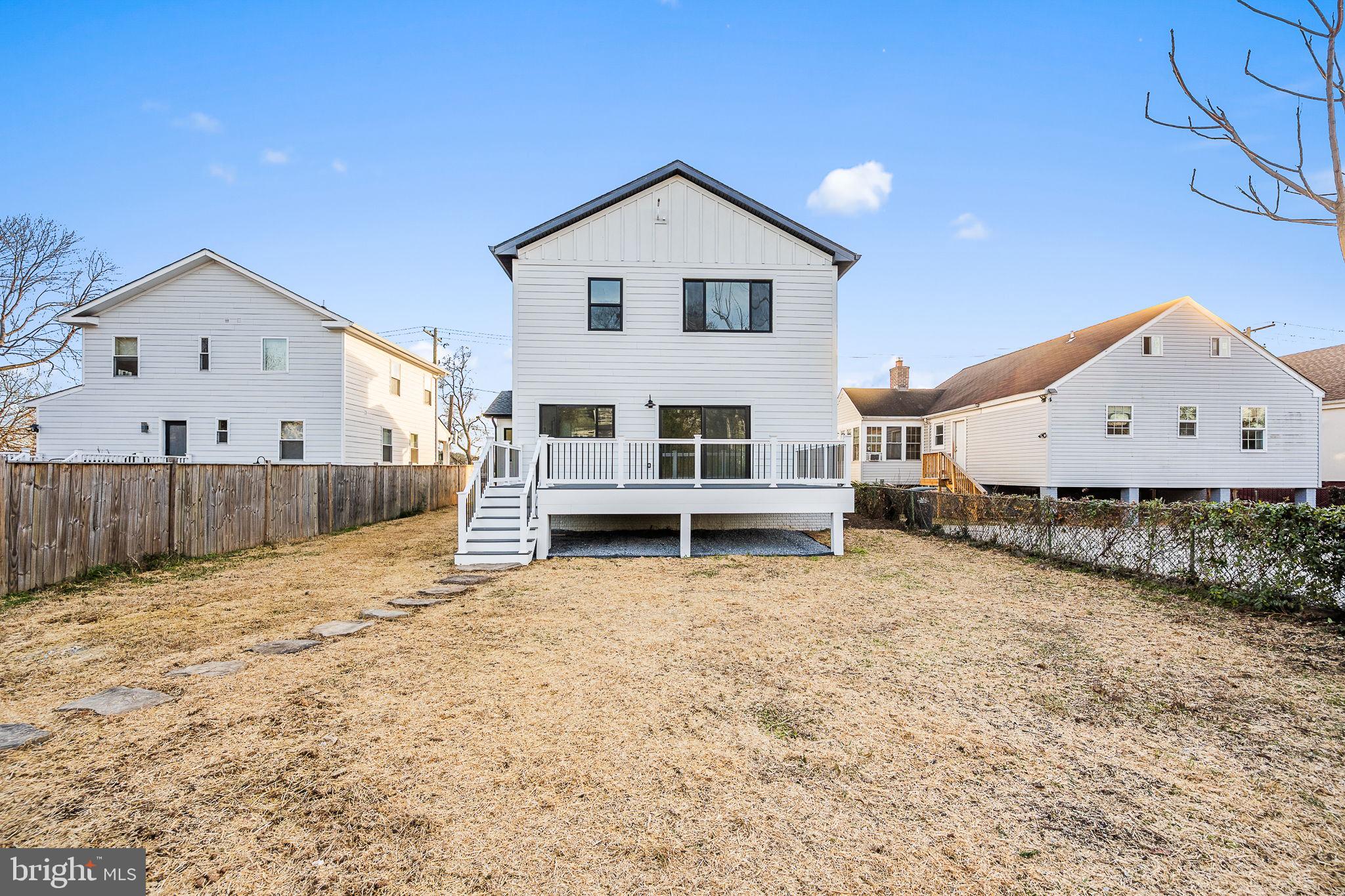 3108 ADAMS STREET NE