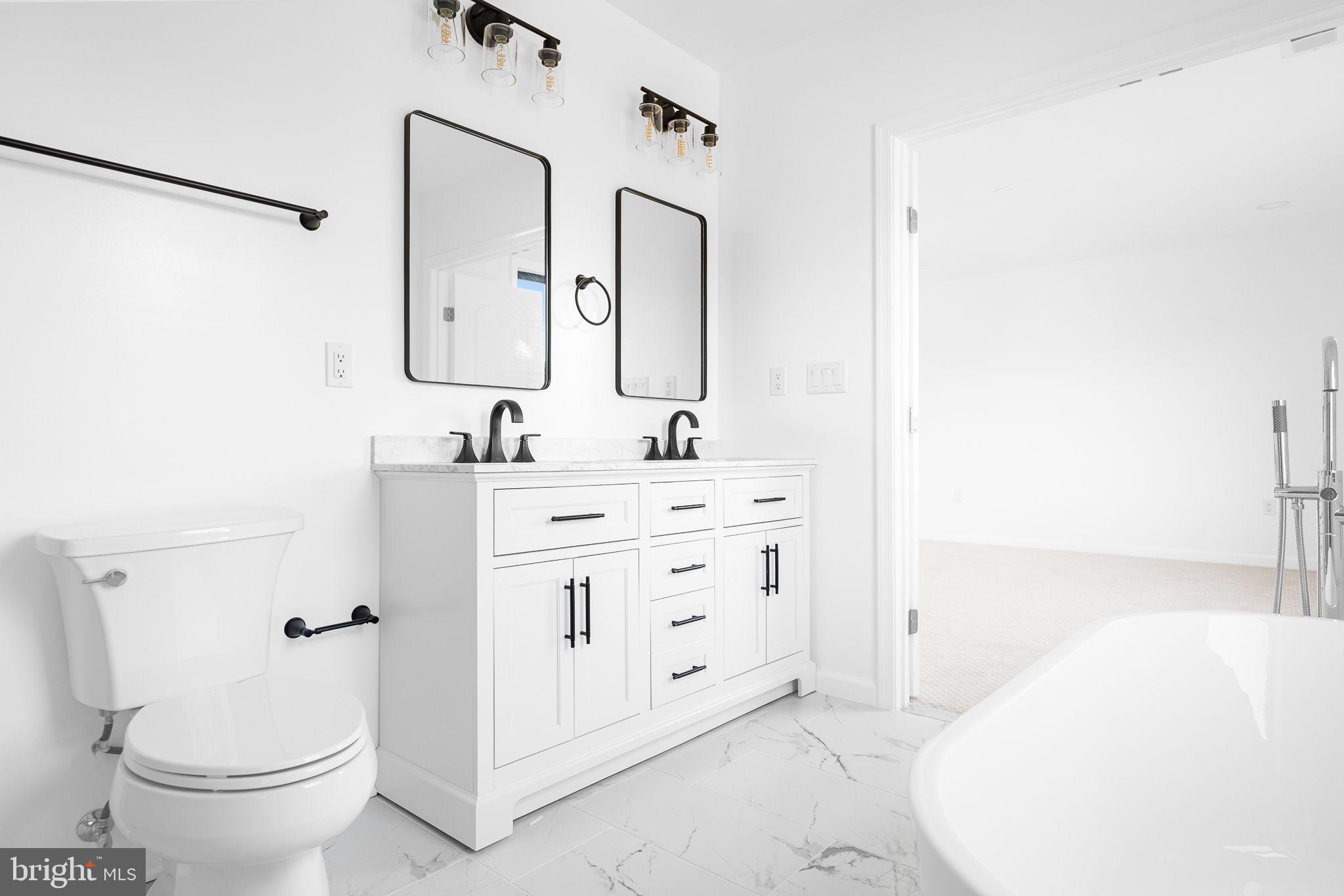 3108 ADAMS STREET NE