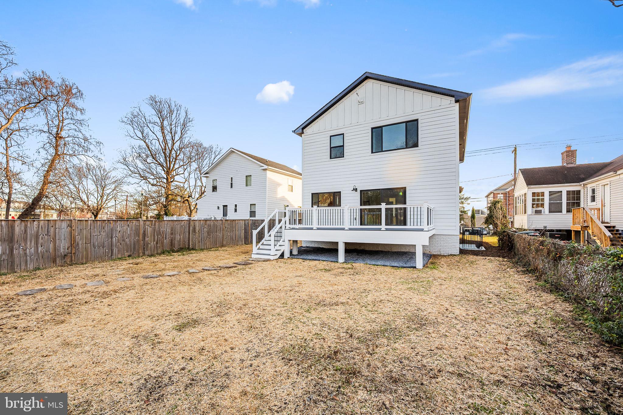 3108 ADAMS STREET NE