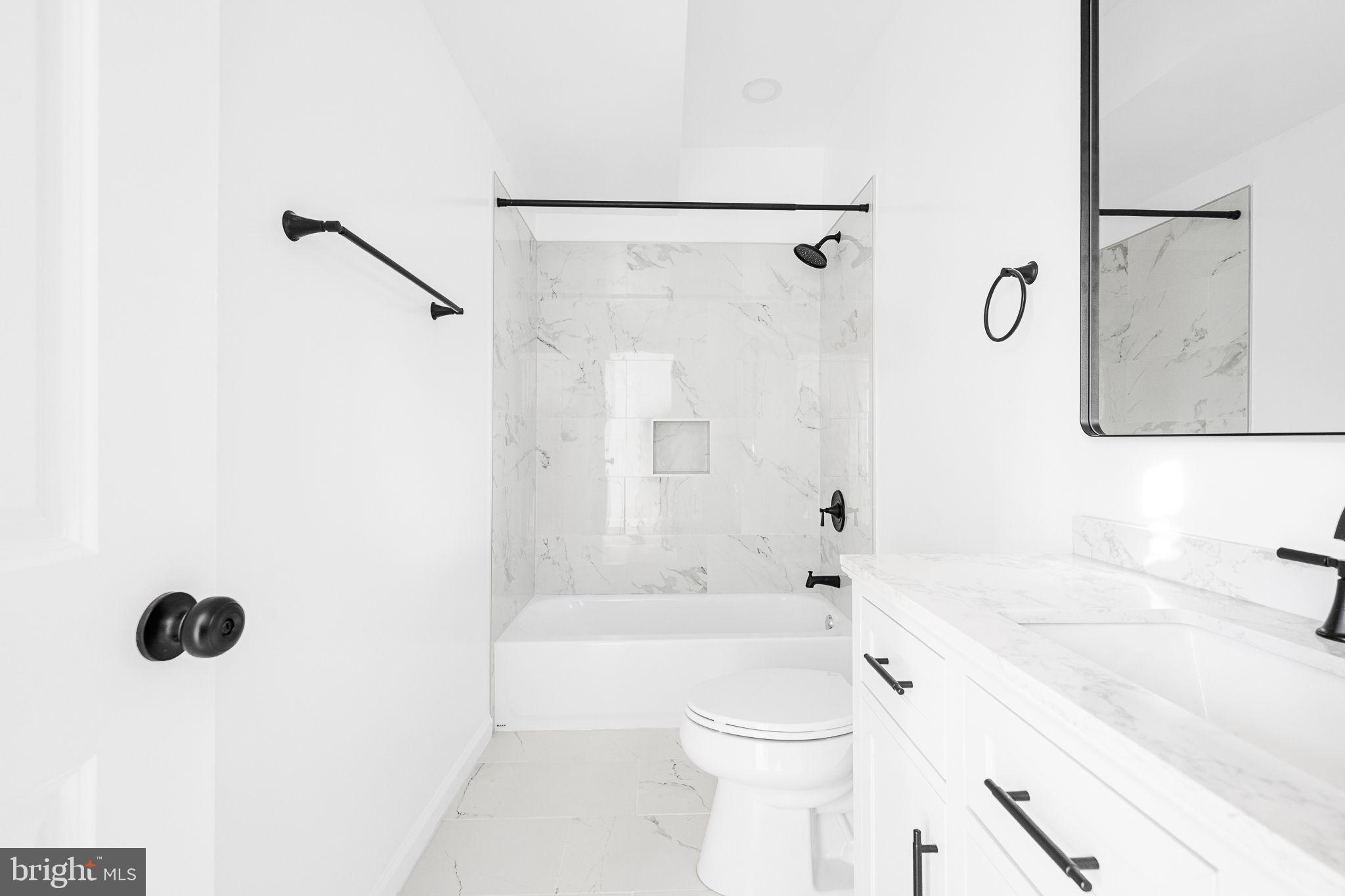 3108 ADAMS STREET NE