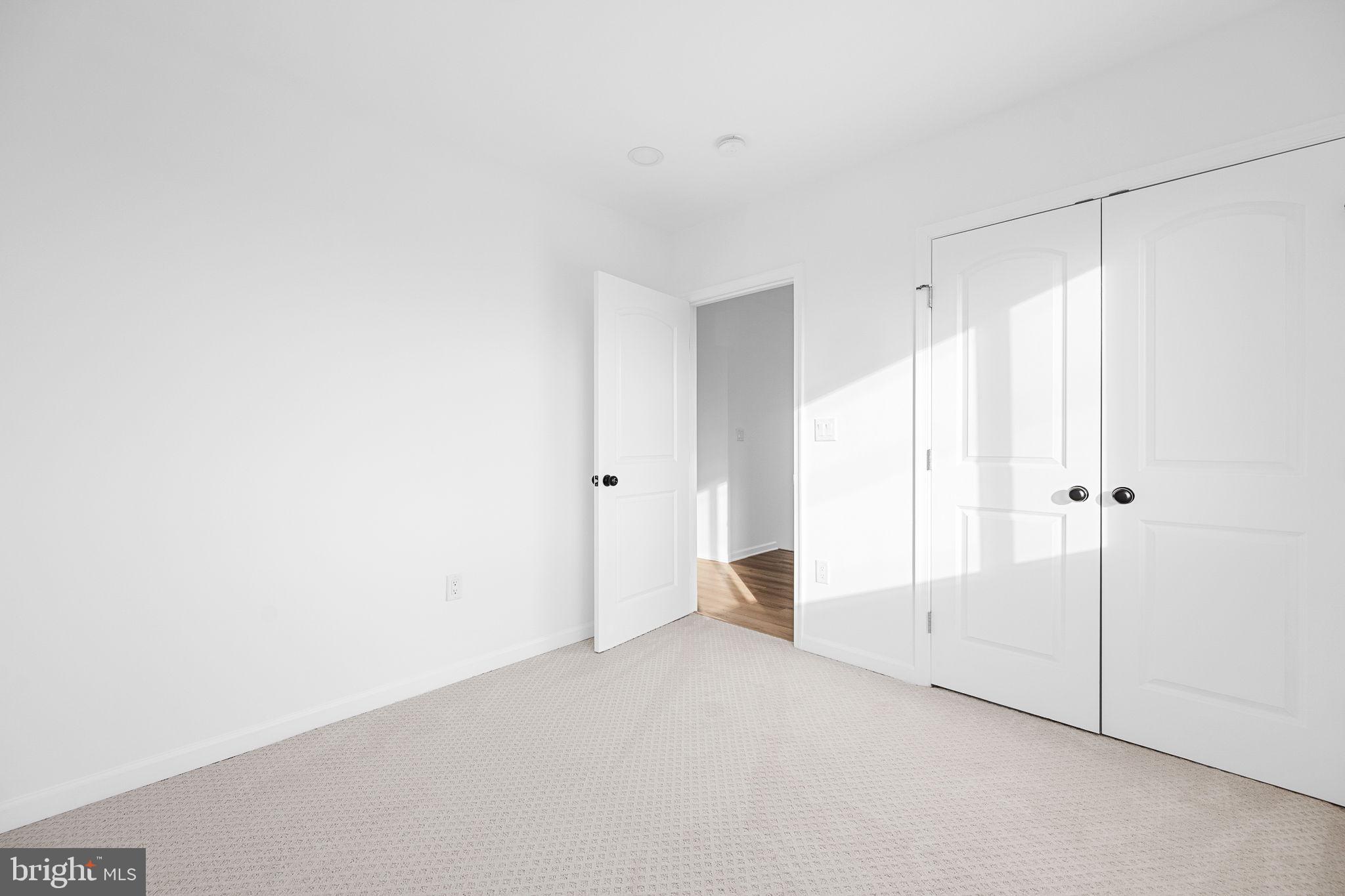 3108 ADAMS STREET NE