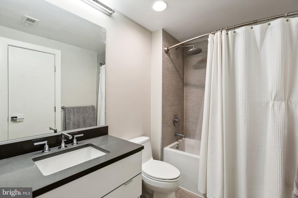 1311 13TH STREET NW T04