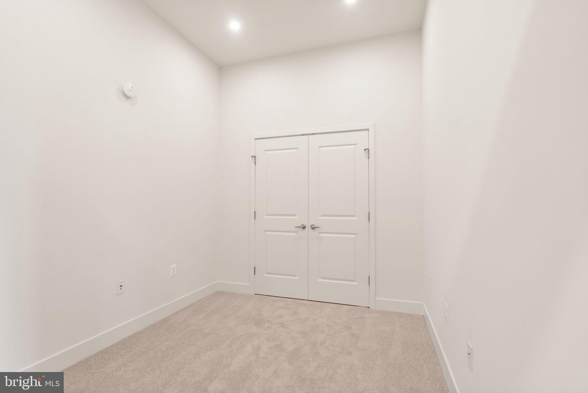 2125 14TH STREET NW 207W