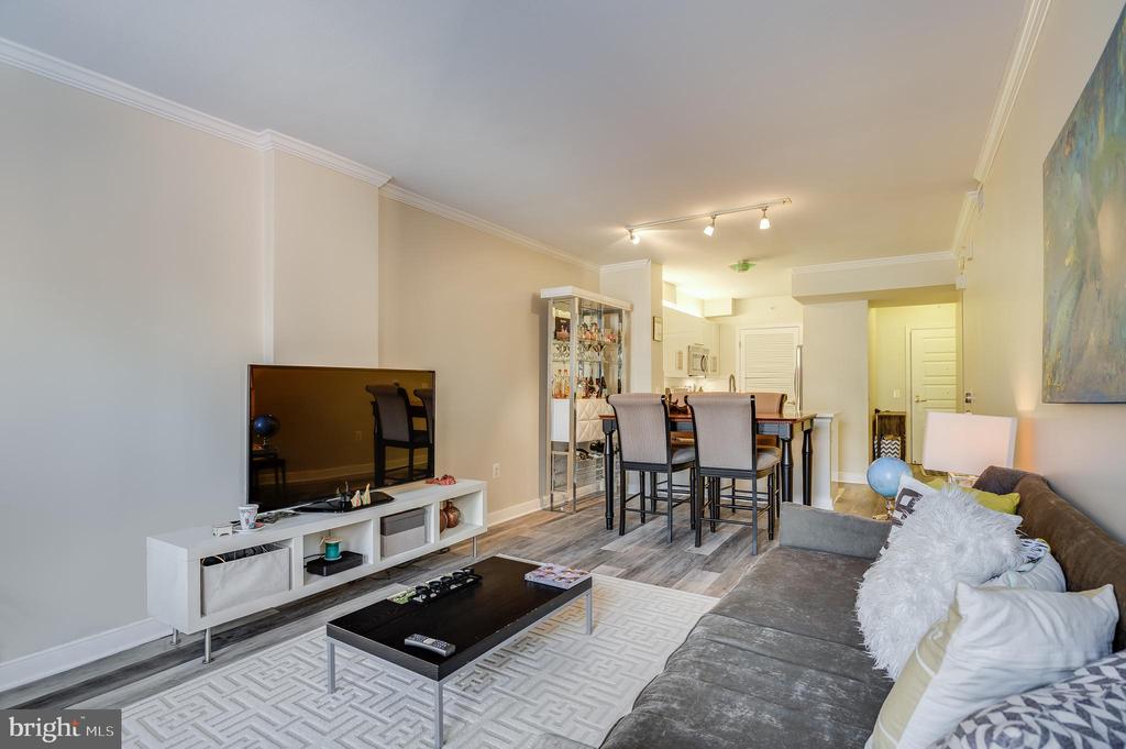 631 D STREET NW 837