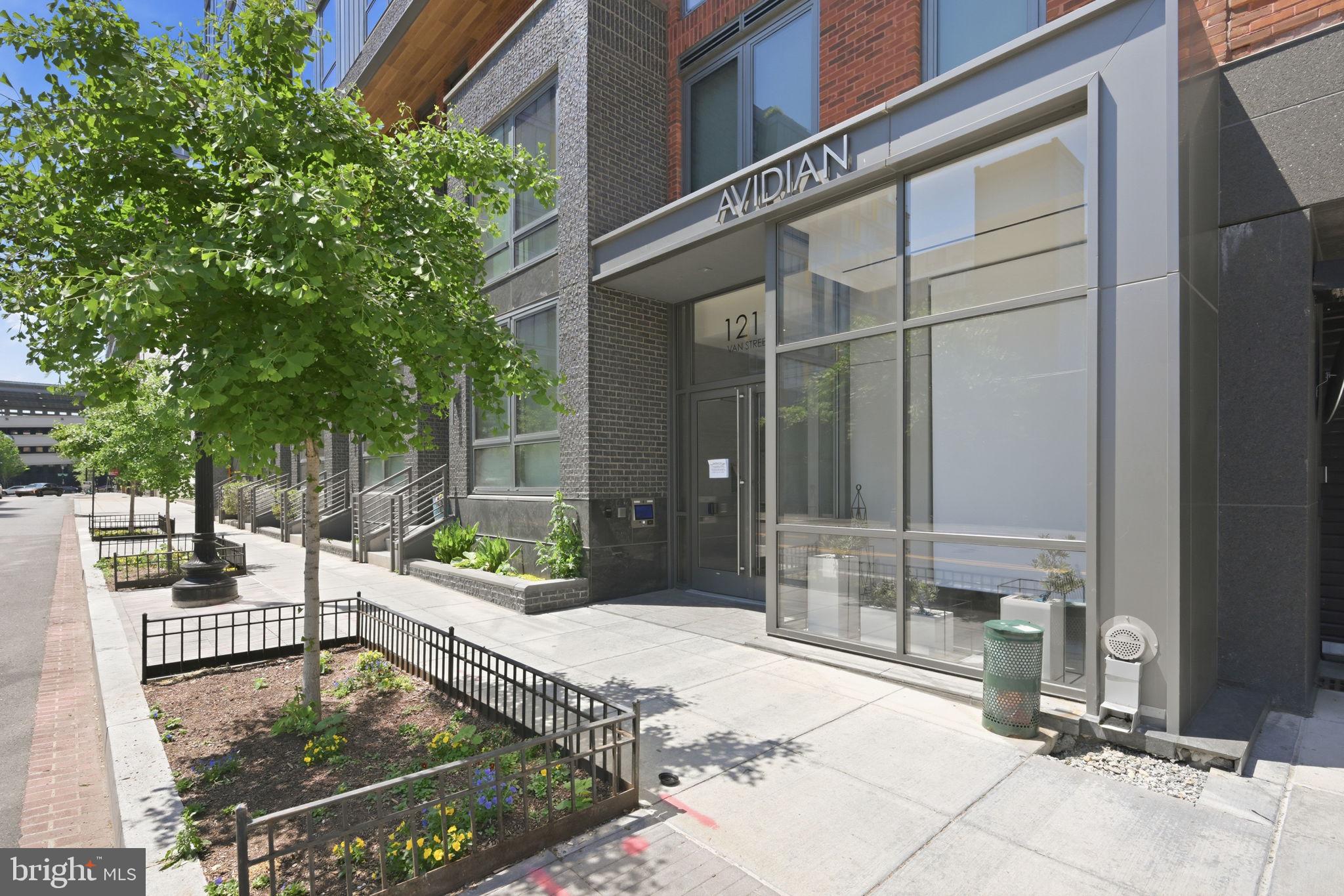 1211 VAN STREET SE 1007