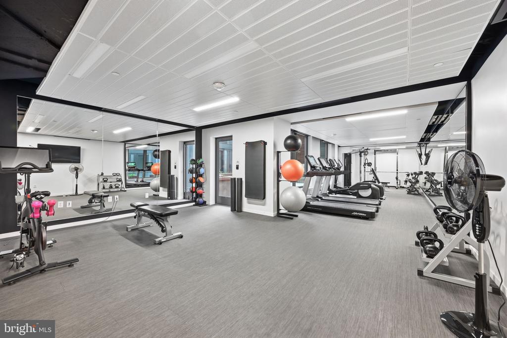 1211 VAN STREET SE 1007