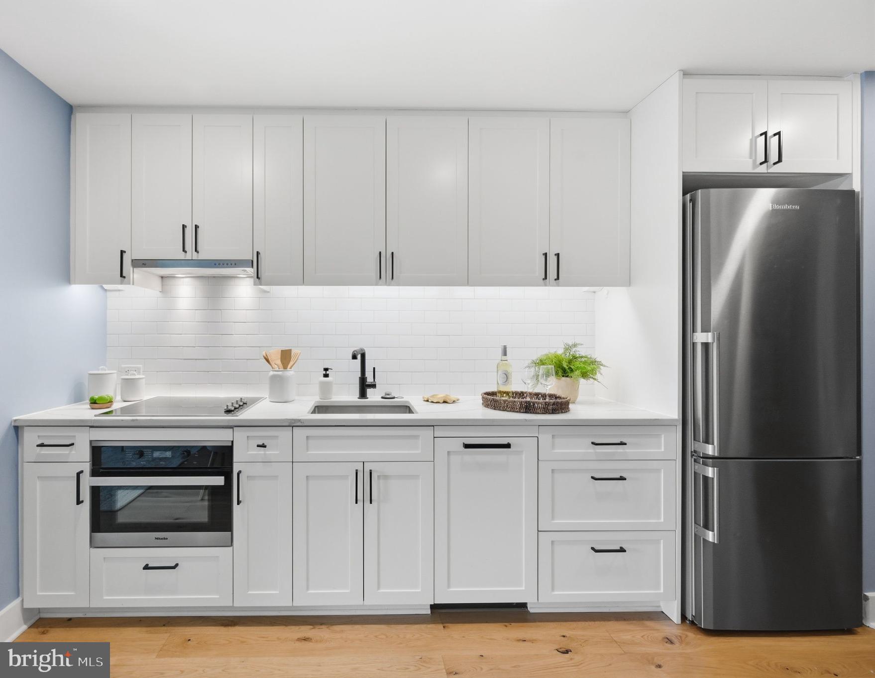 1211 VAN STREET SE 1007
