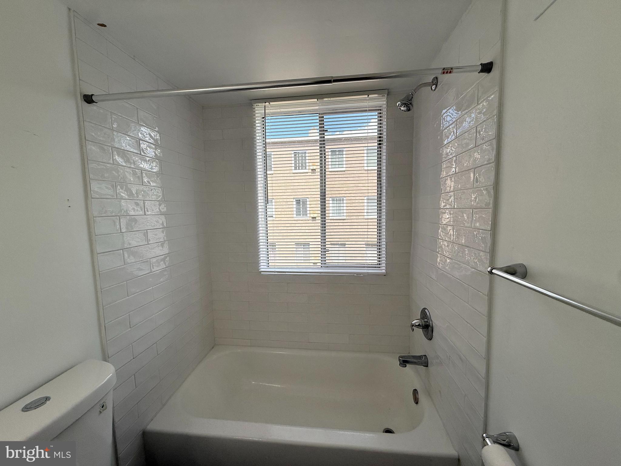 1920 NAYLOR ROAD SE 210