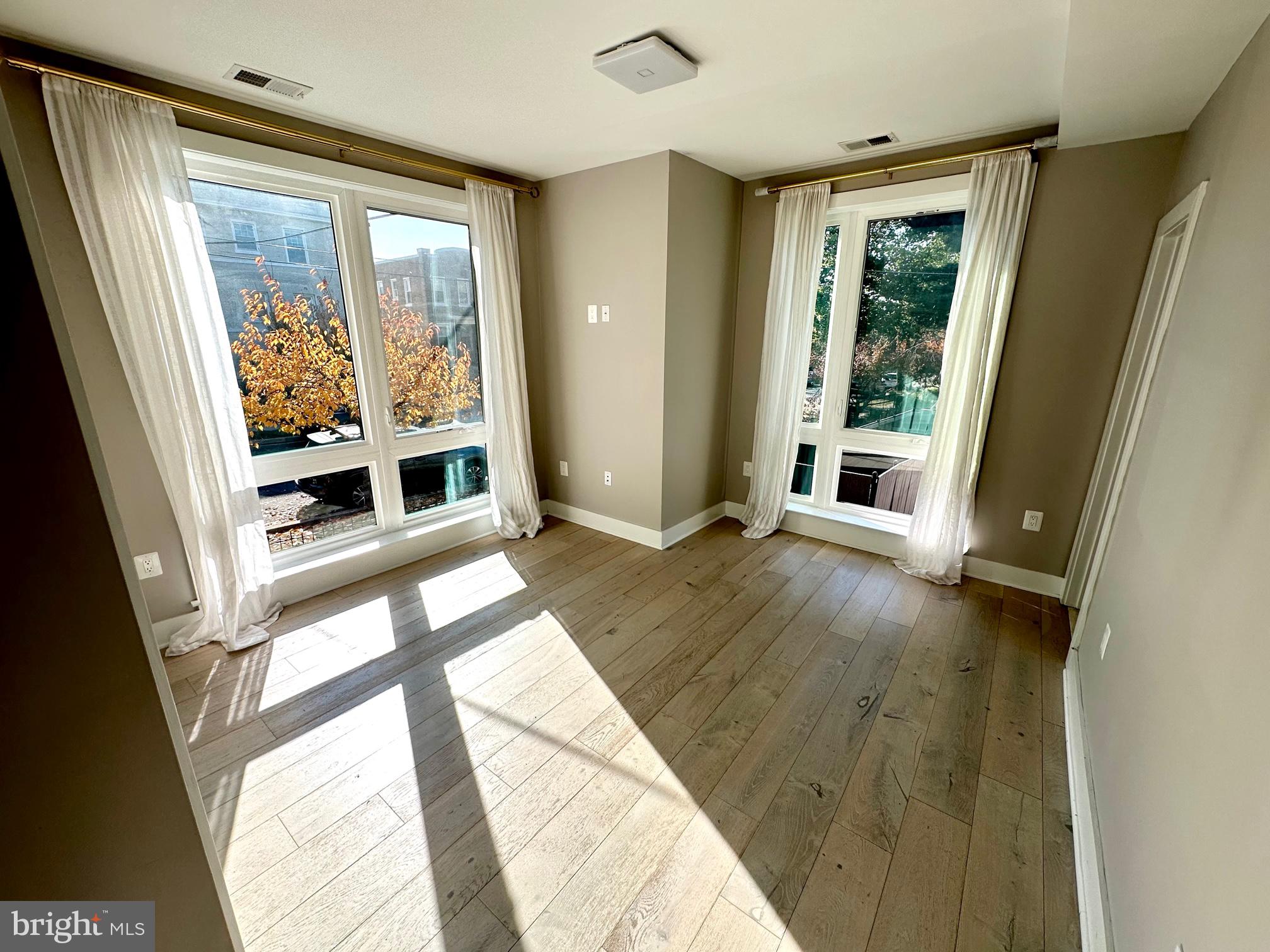 2900 12TH STREET NE 102