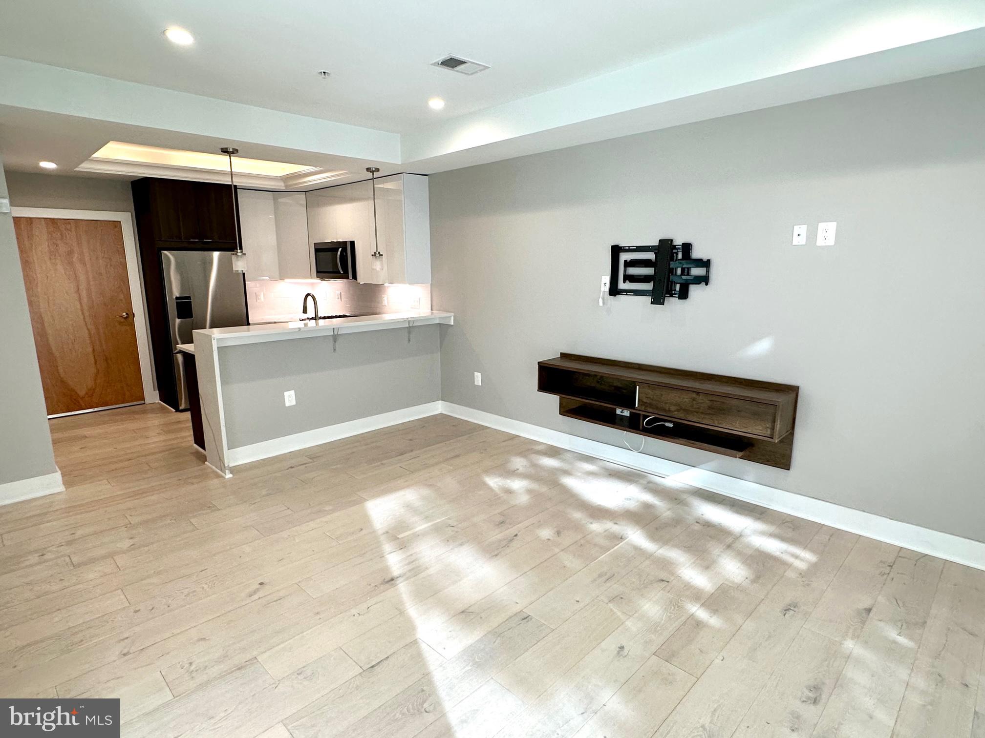 2900 12TH STREET NE 102