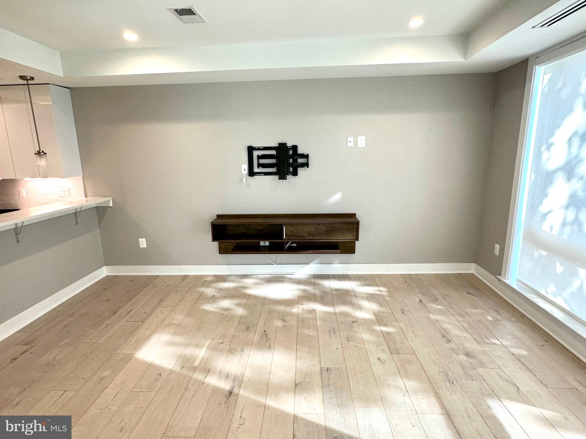 2900 12TH STREET NE 102
