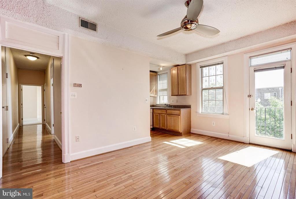 1401 COLUMBIA ROAD NW Unit: 215