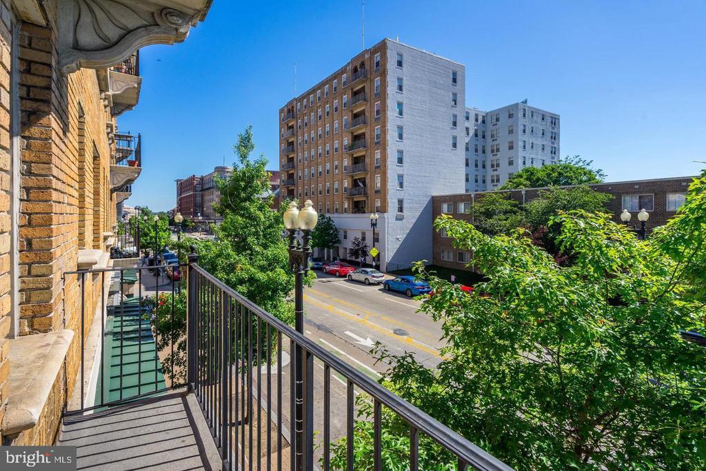 1401 COLUMBIA ROAD NW Unit: 215