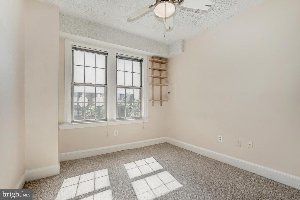 1401 COLUMBIA ROAD NW Unit: 215